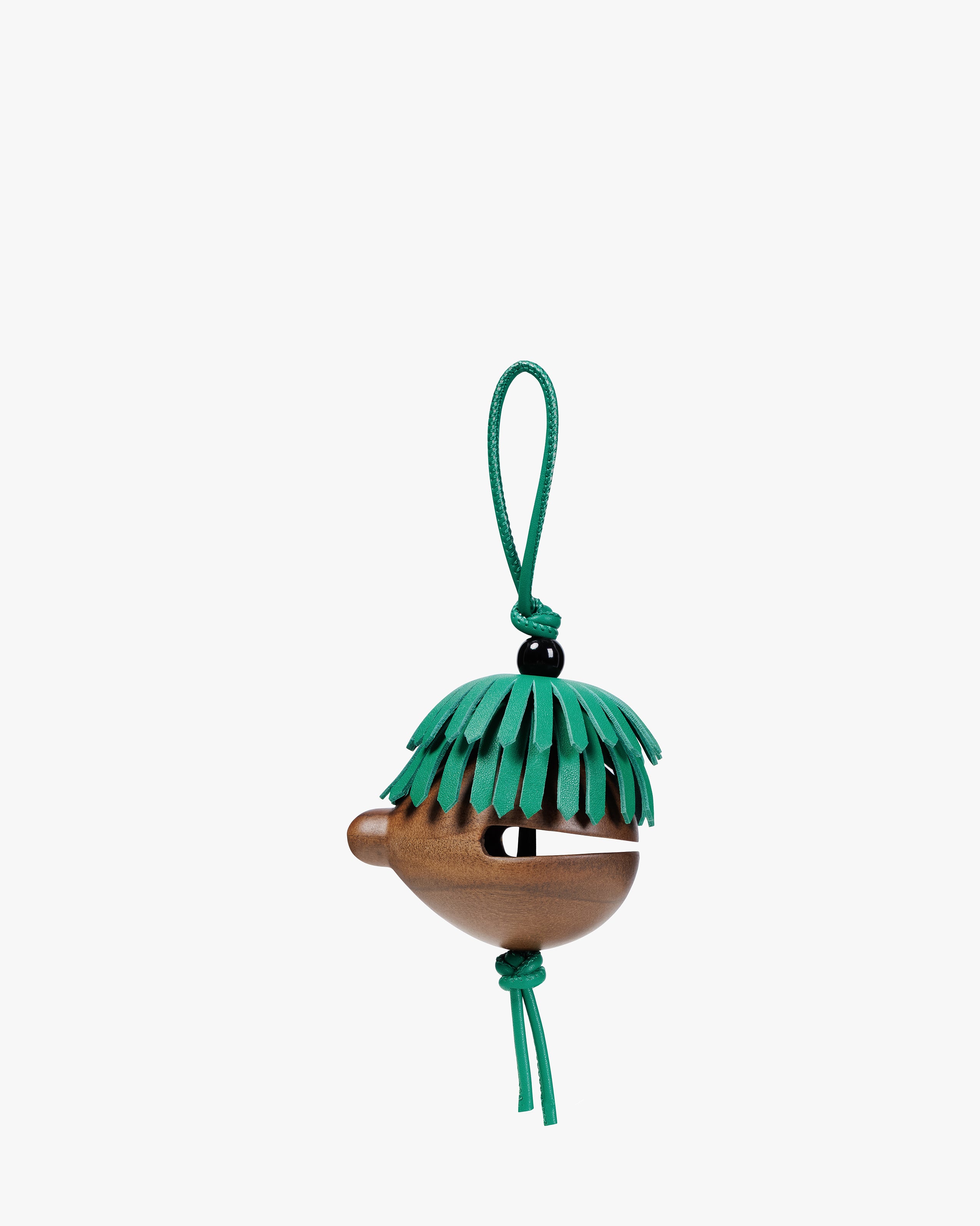 chöke green shamate wooden fish charm