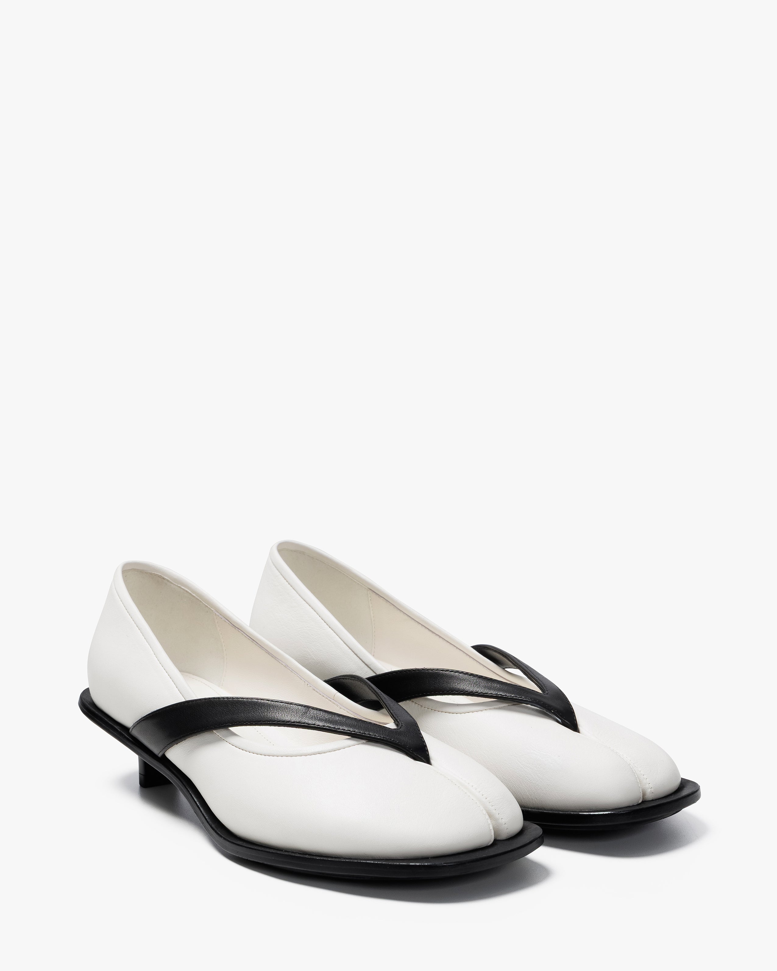 chöke white wide-heel tabis