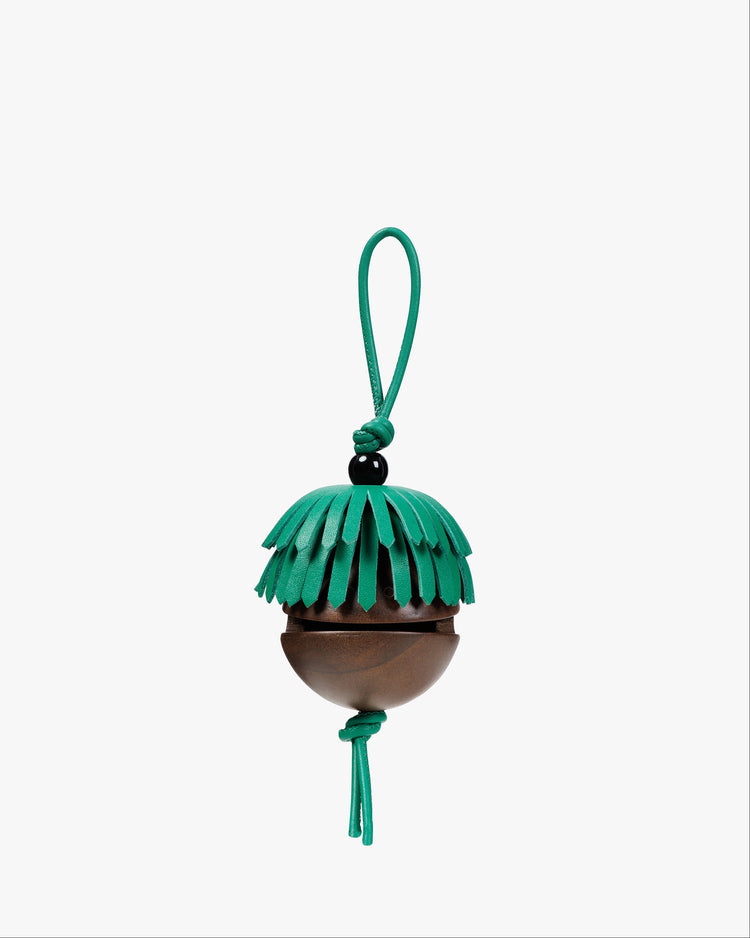 chöke green shamate wooden fish charm